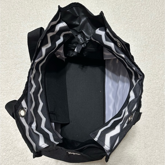 Thirty-One Deluxe Utility Tote - Picture 3 of 7